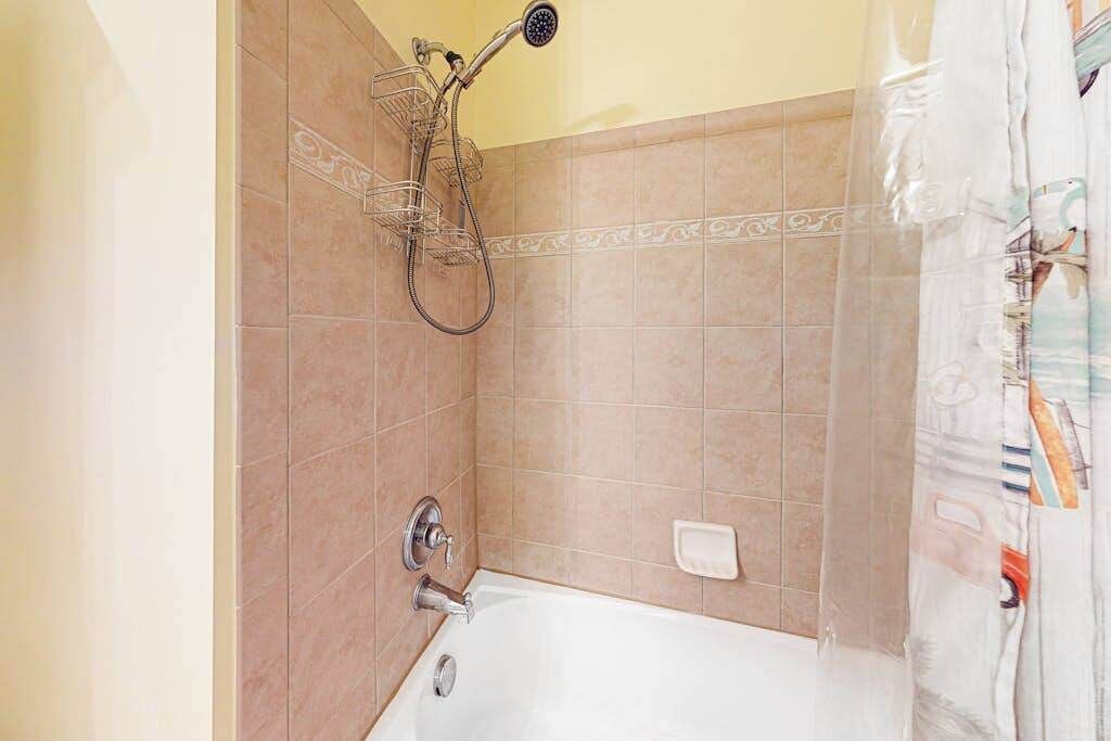 Photo of Bathroom in Sunset Island