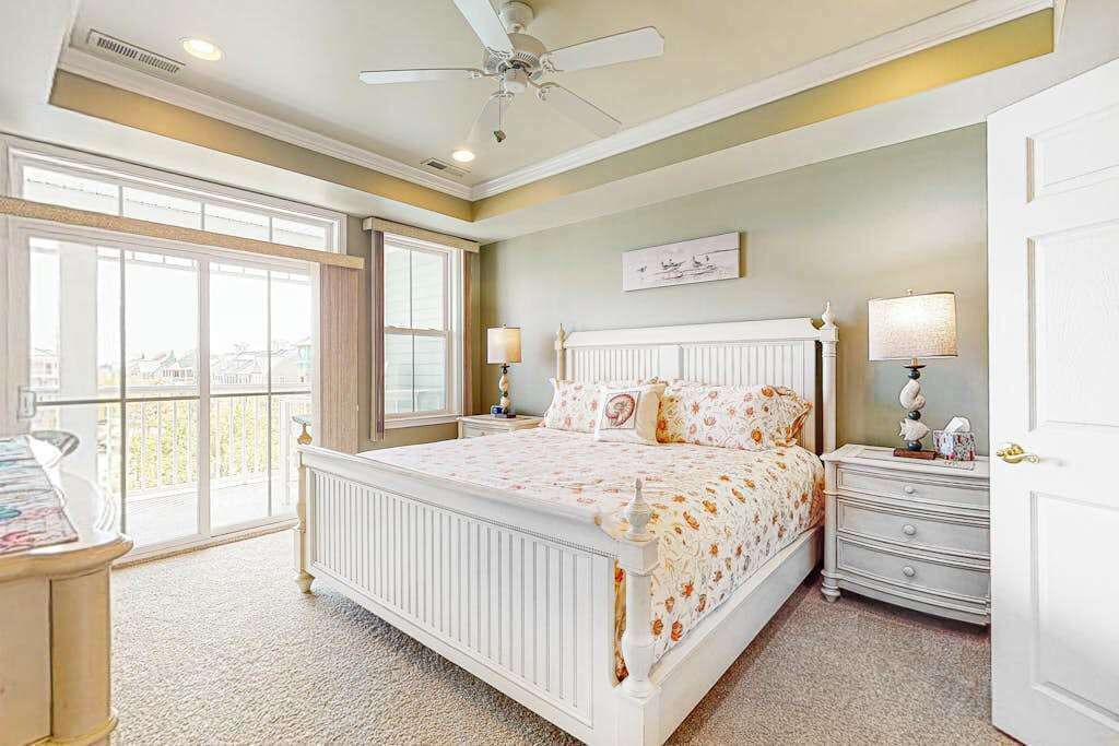 Photo of Bedroom in Sunset Island