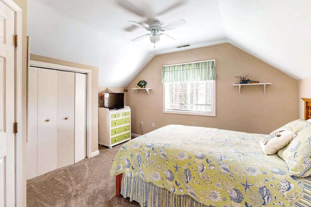 Photo of Bedroom in Ocean Pines