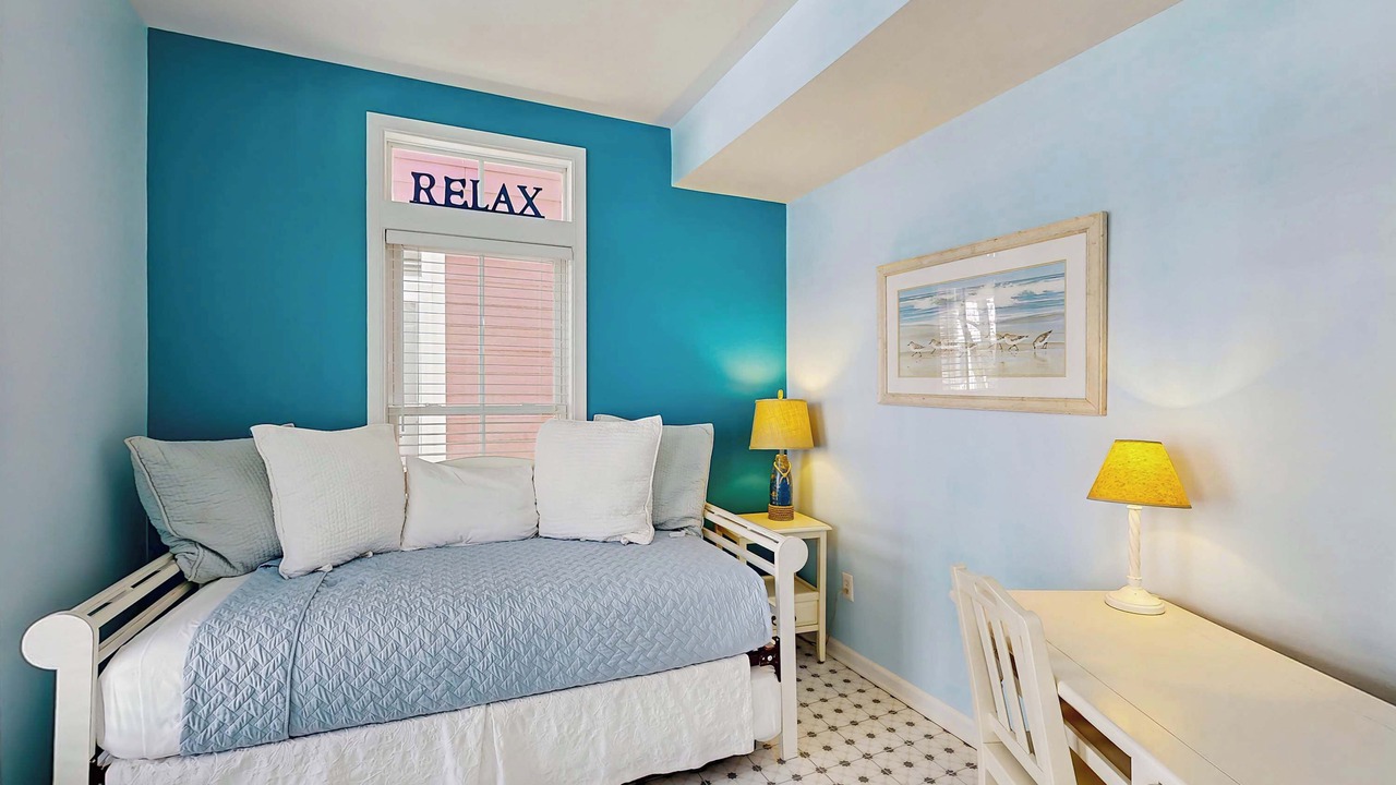 Photo of Bedroom in Sunset Island