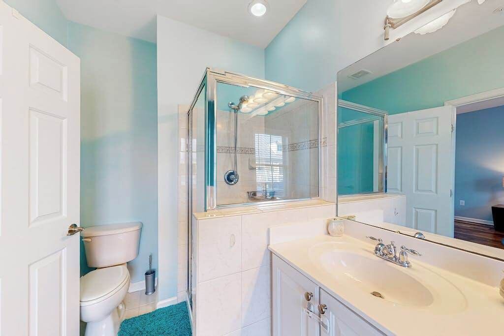Photo of Bathroom in Sunset Island