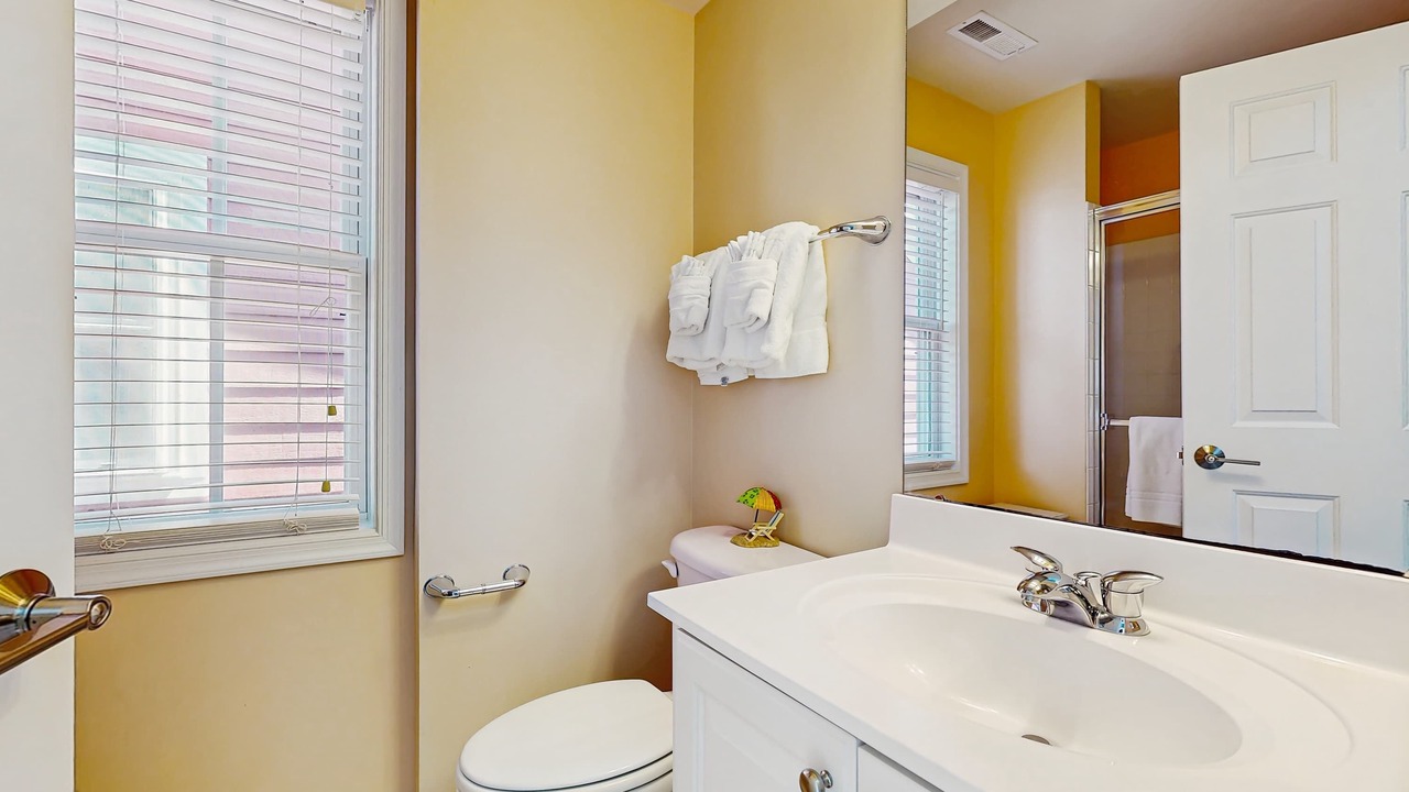 Photo of Bathroom in Sunset Island