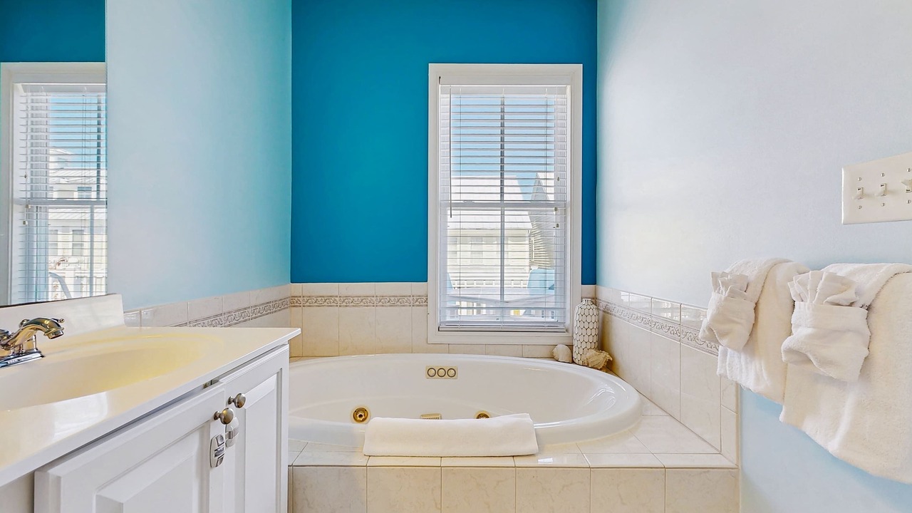 Photo of Bathroom in Sunset Island