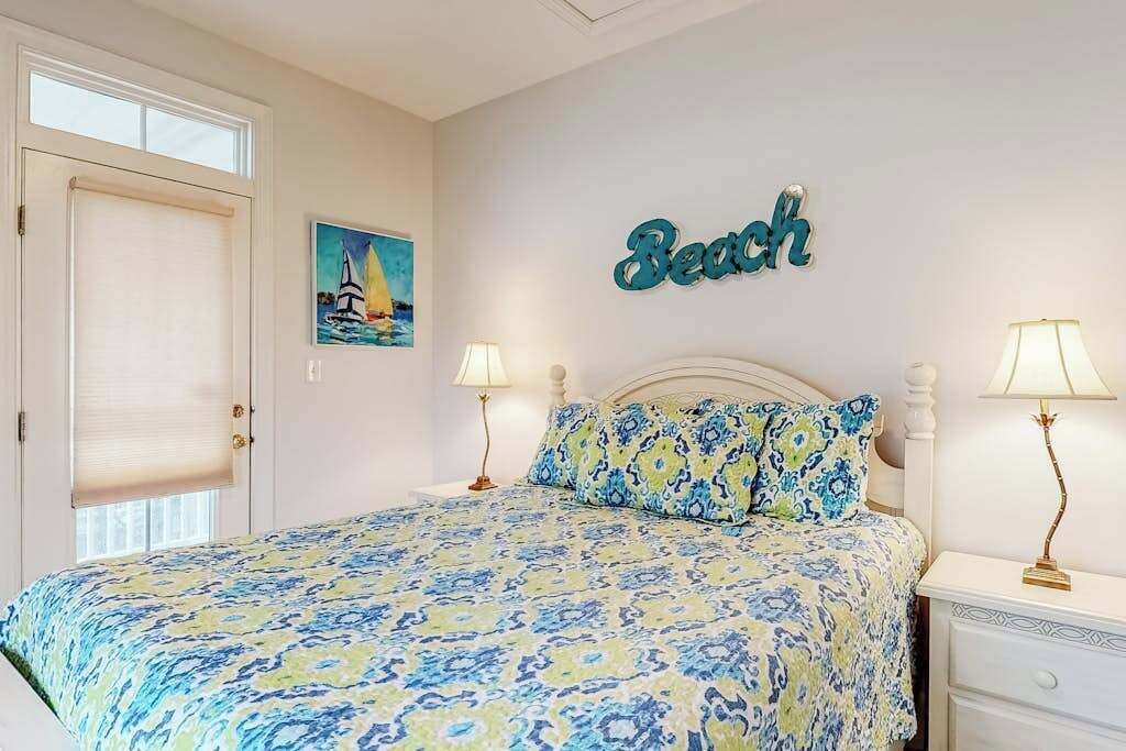 Photo of Bedroom in Sunset Island