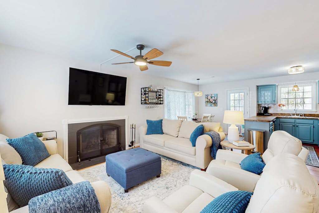 Photo of Livingroom in Ocean Pines