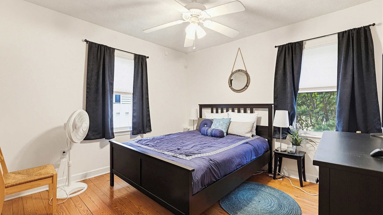 Photo of Bedroom in Lusby