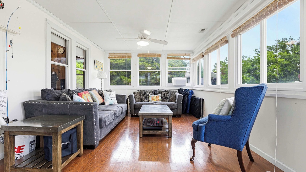 Photo of Livingroom in Lusby