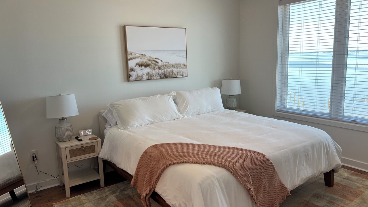 Photo of Bedroom in Issue