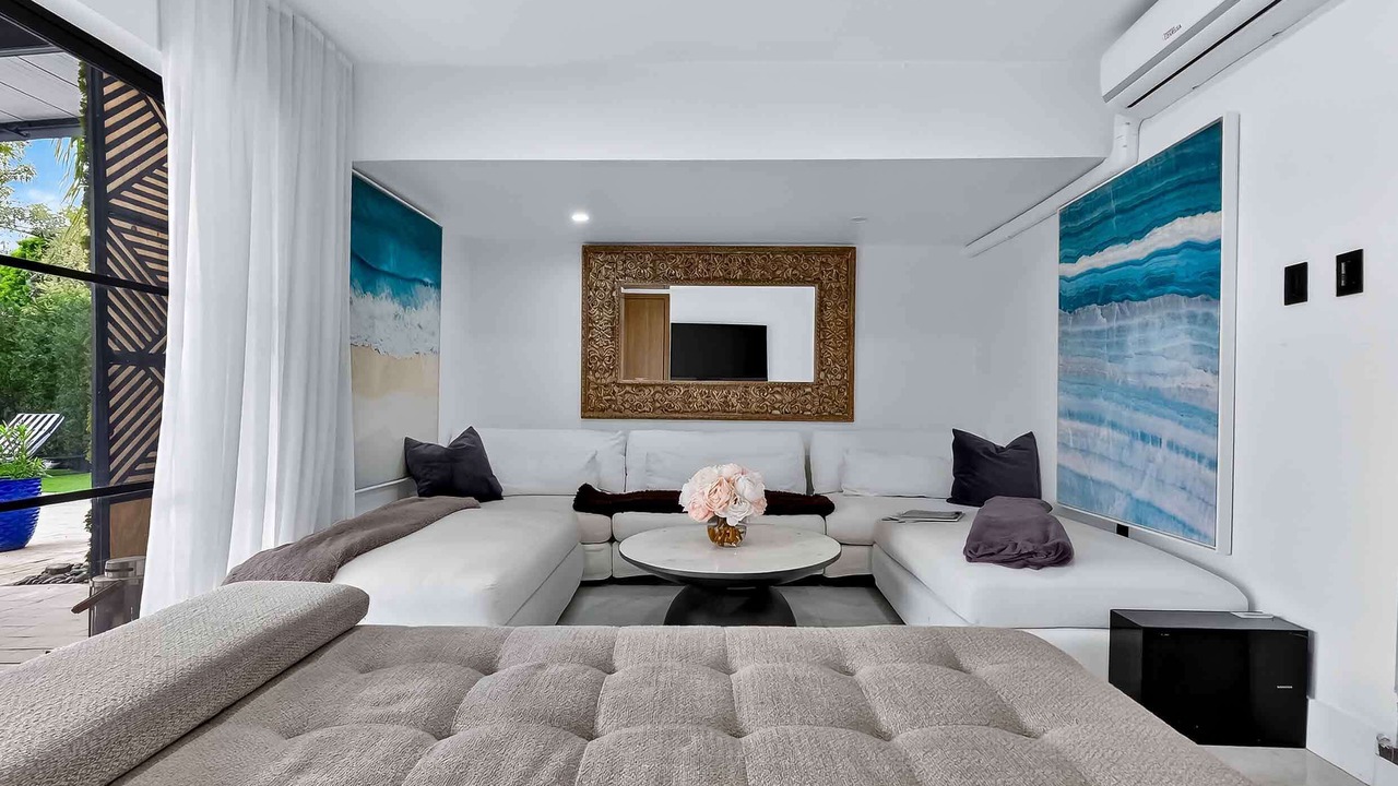 Photo of Bedroom in Miami Shores