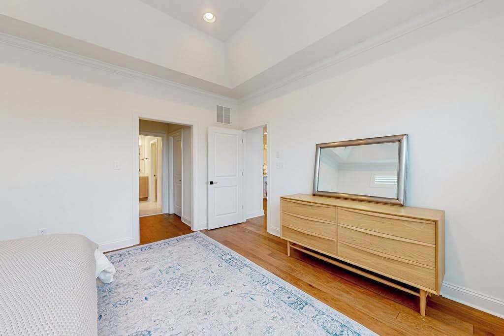 Photo of Bedroom in Cedar Neck