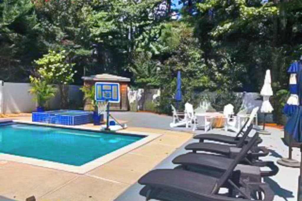 Photo of Outdoor in Sandpiper Pines