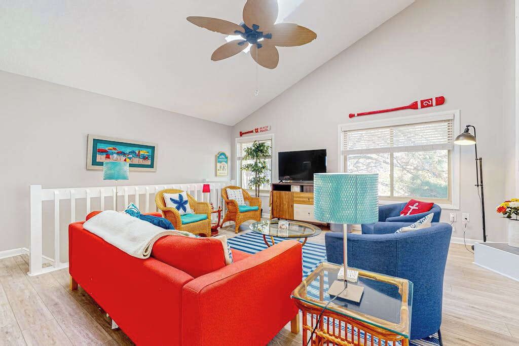 Photo of Livingroom in Sandpiper Pines
