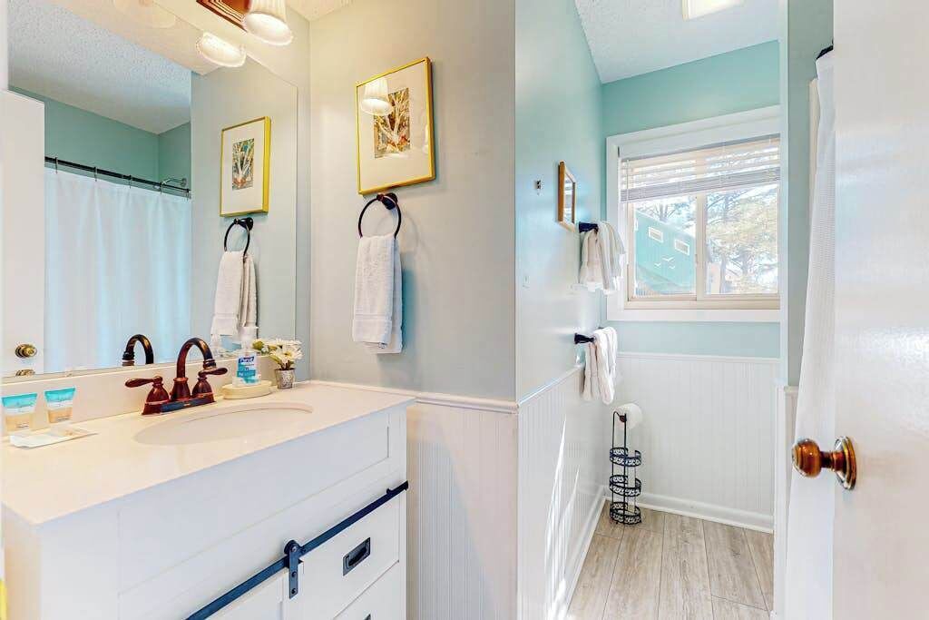 Photo of Bathroom in Sandpiper Pines