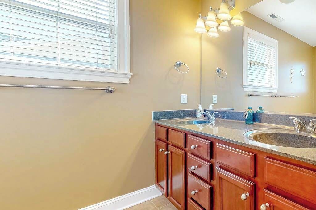 Photo of Bathroom in The Commons