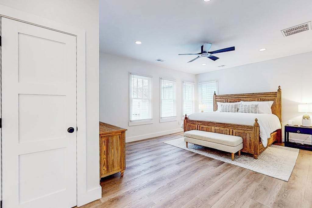 Photo of Bedroom in Long Neck