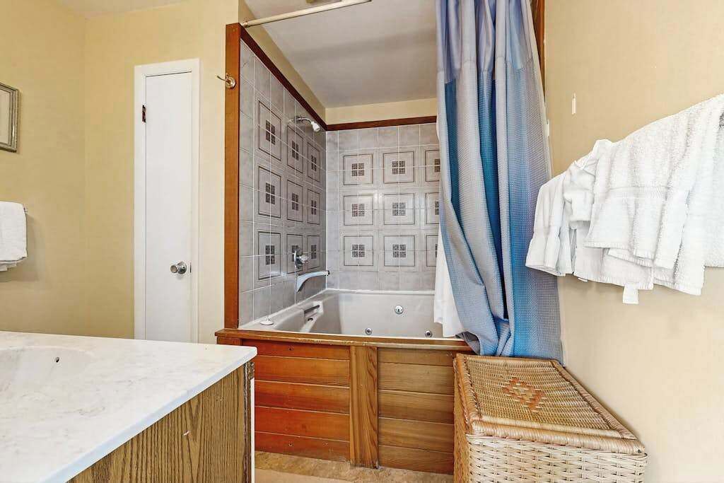 Photo of Bathroom in Bethany Beach