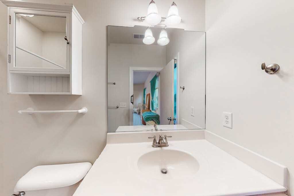 Photo of Bathroom in Ocean View