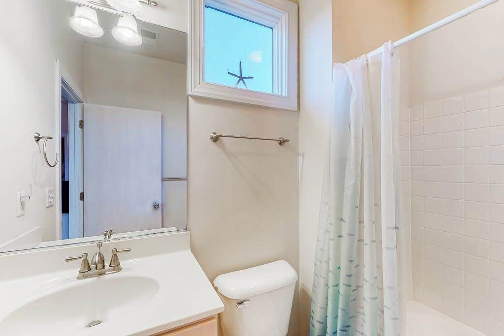 Photo of Bathroom in Ocean View
