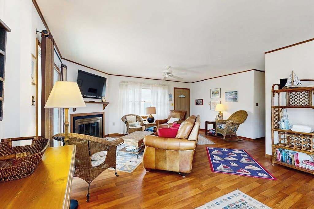 Photo of Livingroom in South Bethany Harbor