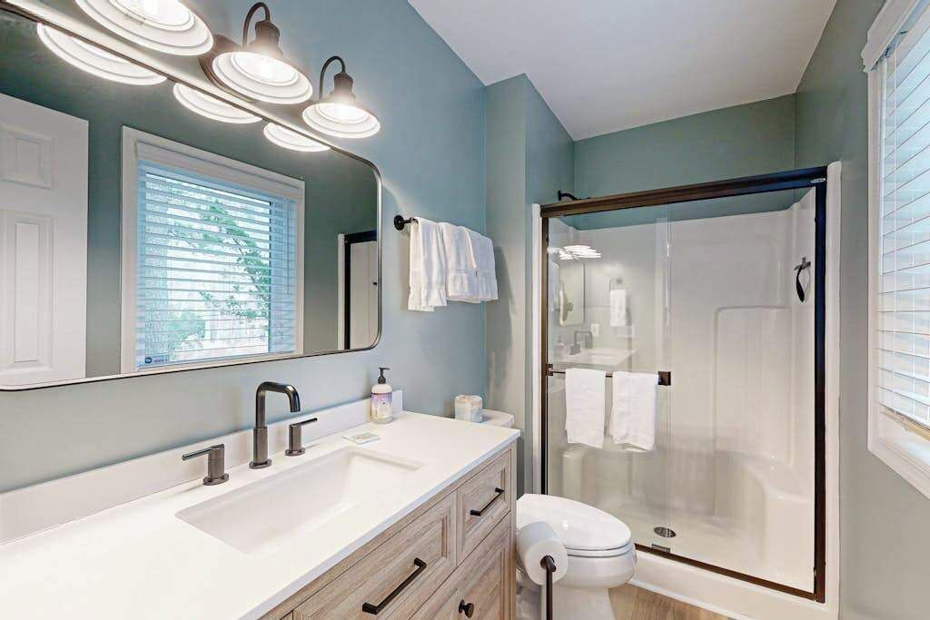 Photo of Bathroom in Sandpiper Pines