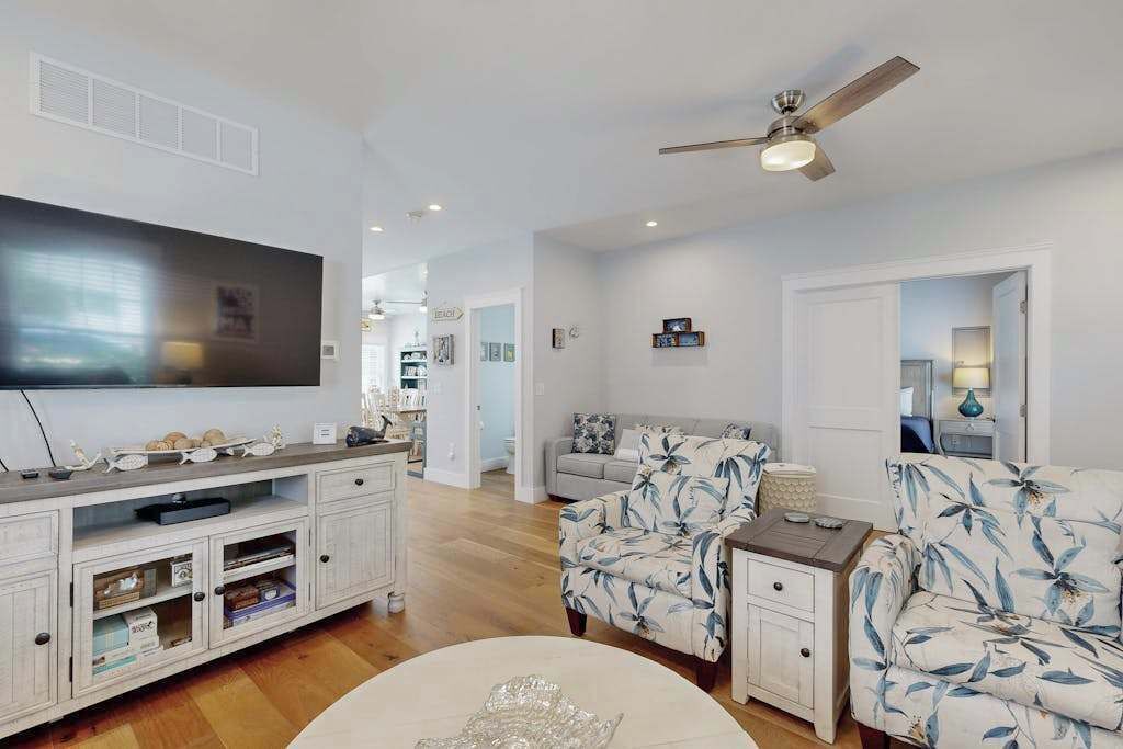 Photo of Livingroom in Country Club Estates