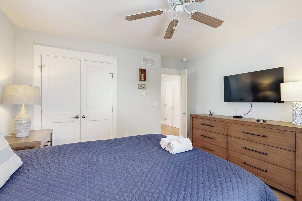 Photo of Bedroom in Country Club Estates