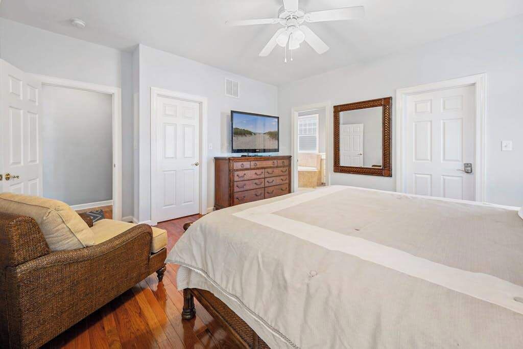Photo of Bedroom in The Commons