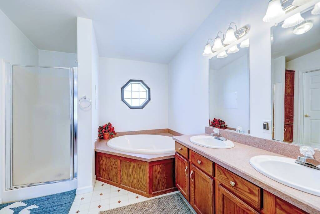 Photo of Bathroom in Country Club Estates