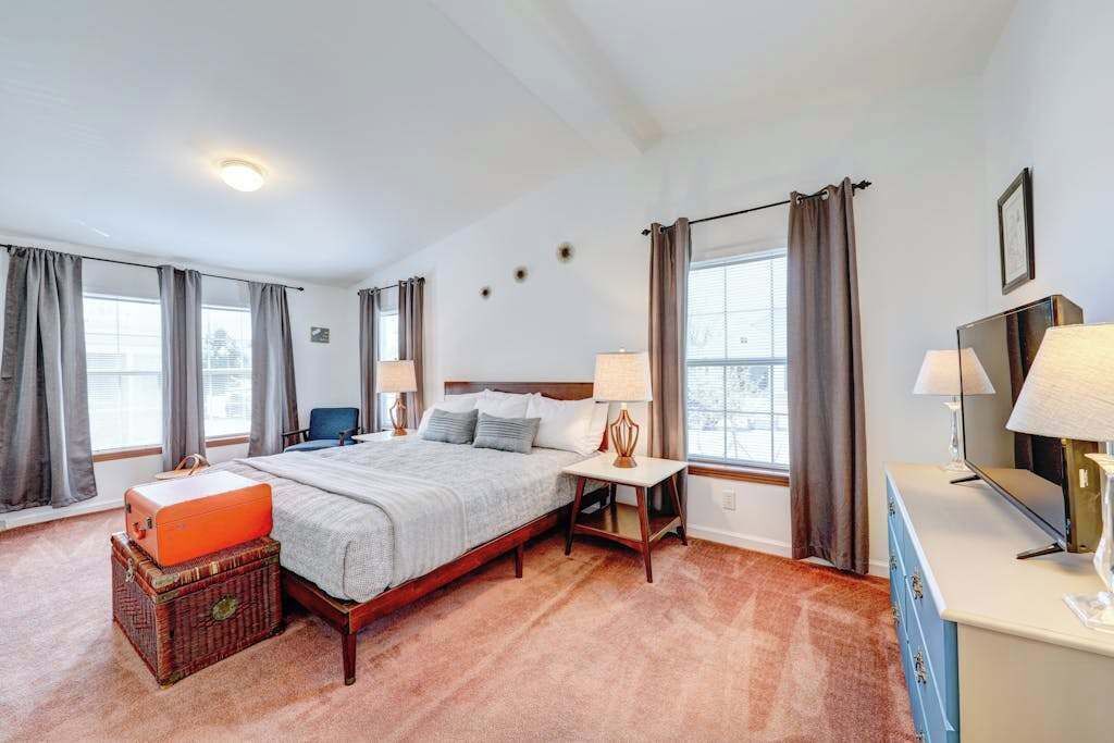 Photo of Bedroom in Country Club Estates