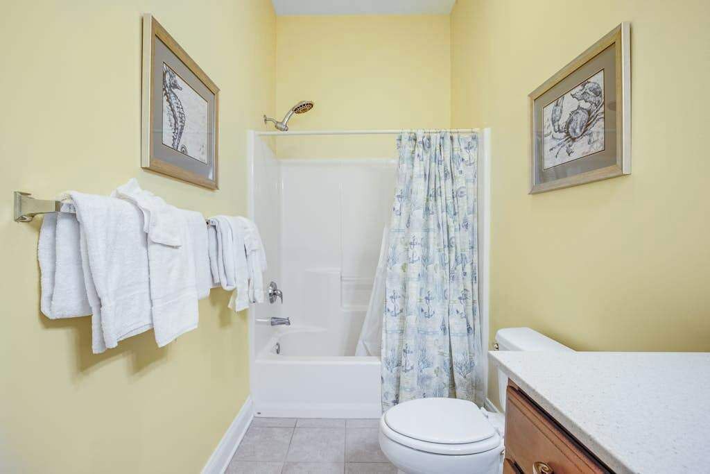 Photo of Bathroom in Bayside Village