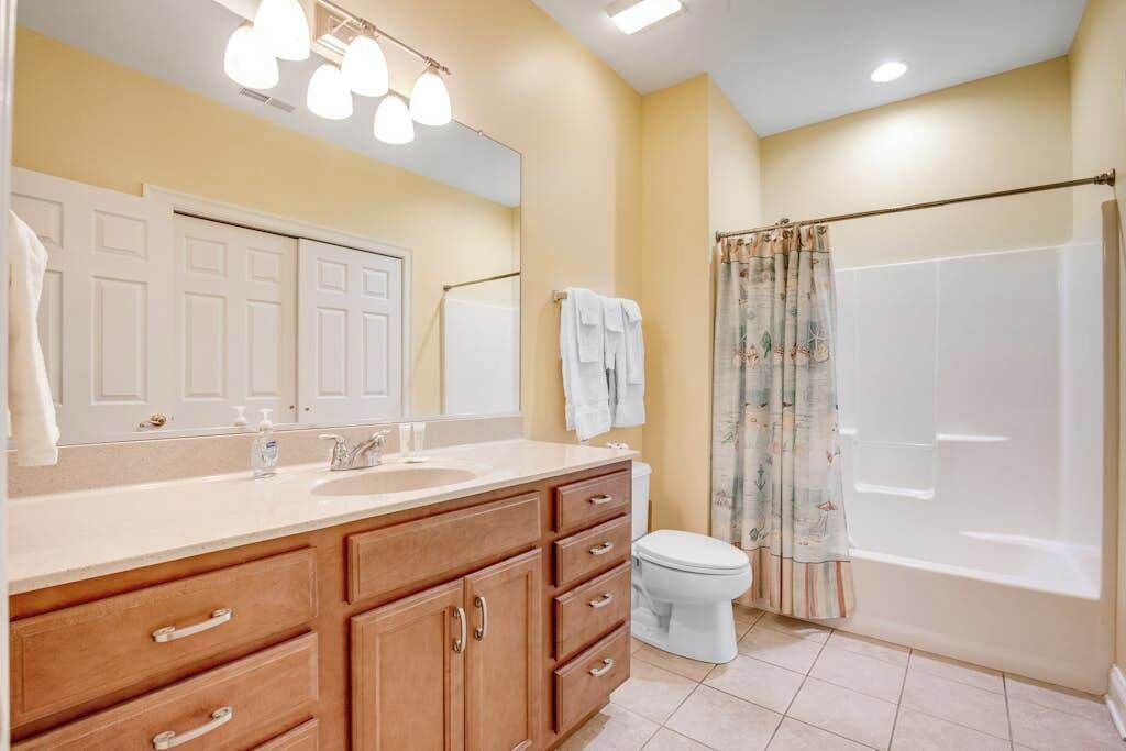 Photo of Bathroom in Bayside Village