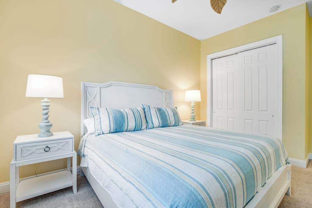 Photo of Bedroom in Bayside Village
