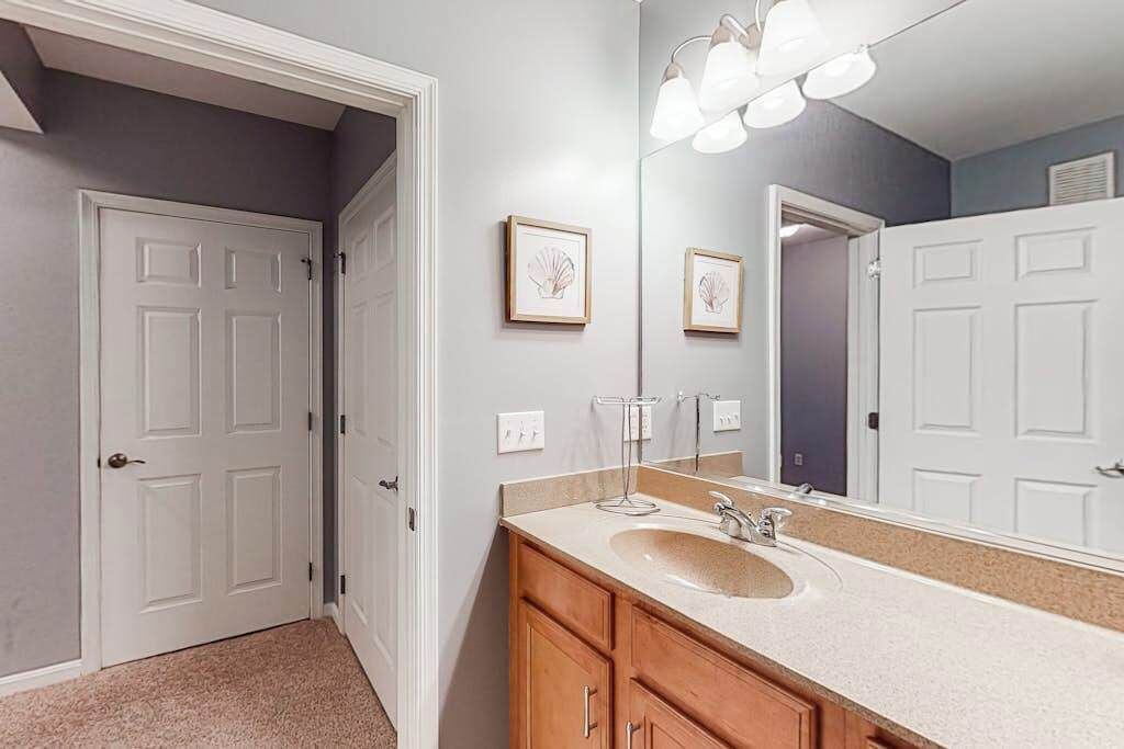 Photo of Bathroom in Sun Ridge