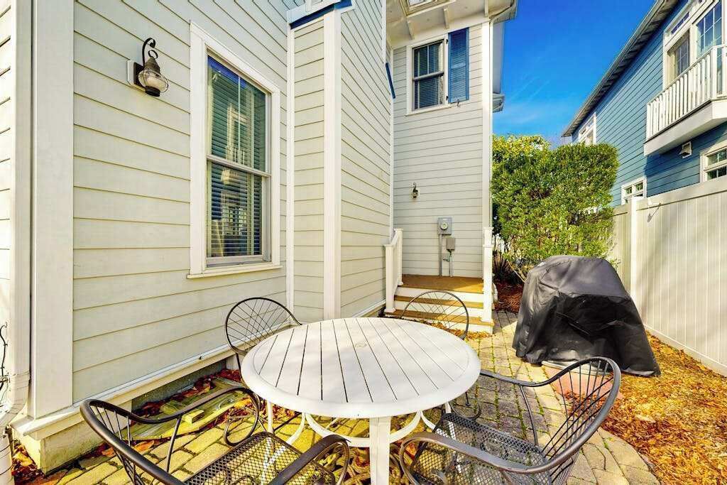 Photo of Outdoor in Country Club Estates