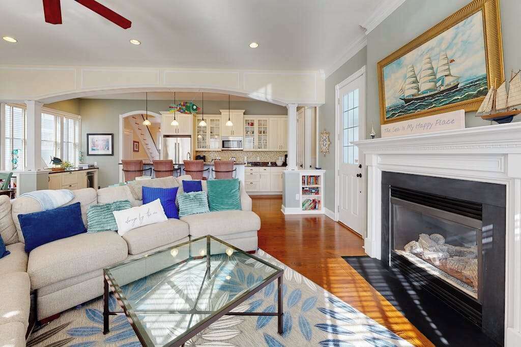 Photo of Livingroom in Country Club Estates