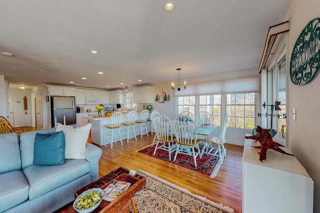 Photo of Livingroom in Barnstable