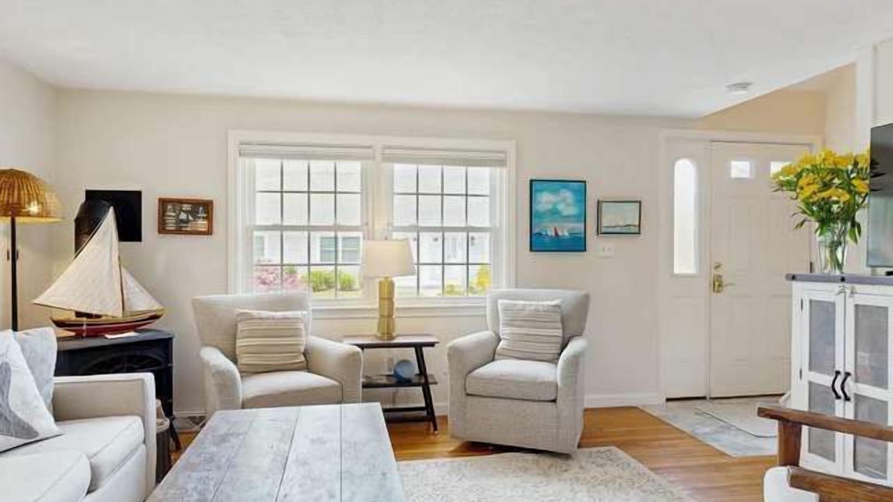 Photo of Livingroom in Falmouth