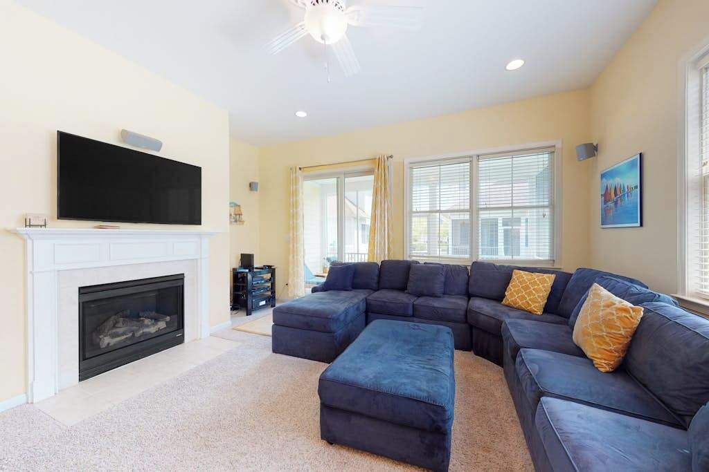 Photo of Livingroom in The Commons