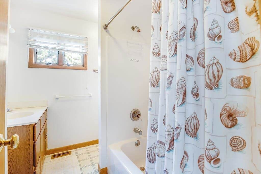 Photo of Bathroom in Fenwick Island