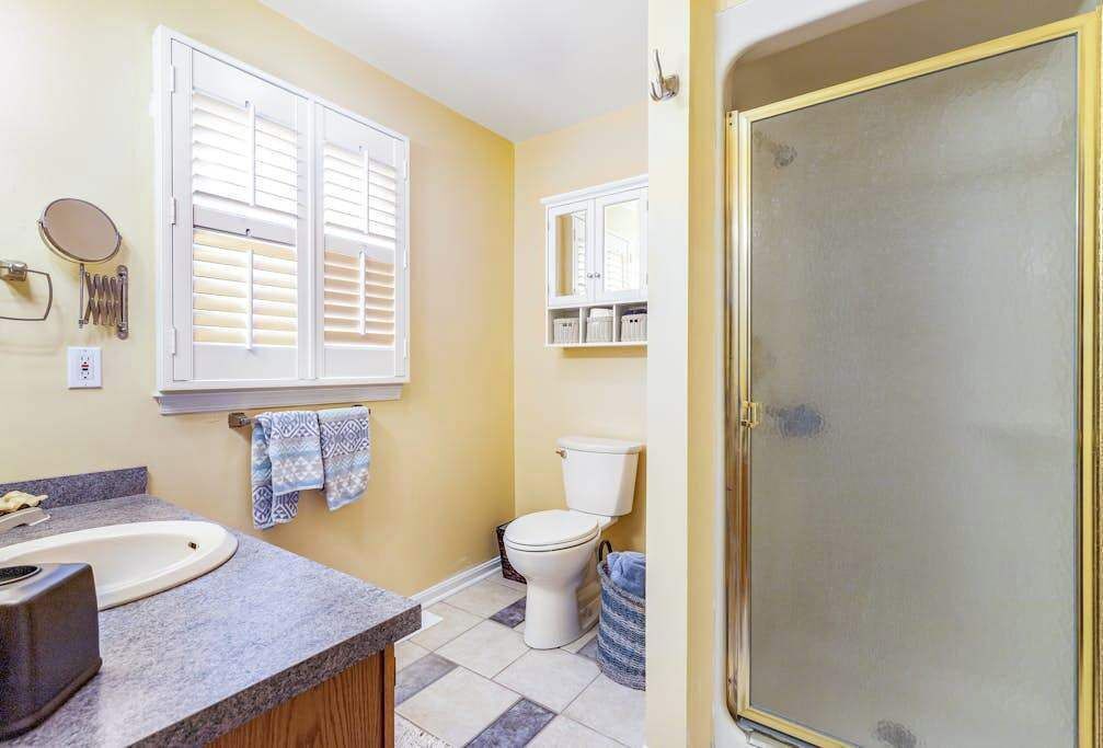 Photo of Bathroom in Cat Hill