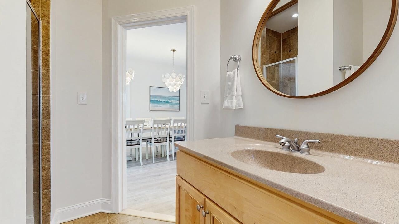 Photo of Bathroom in Country Club Estates