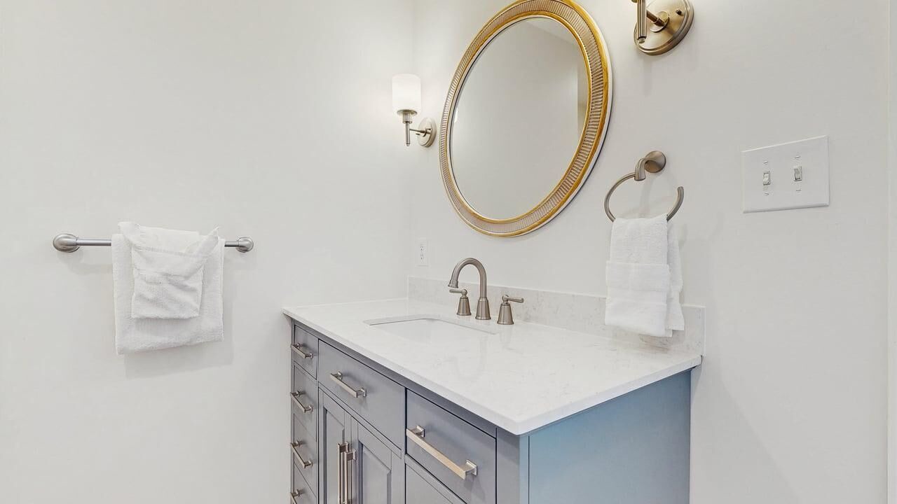 Photo of Bathroom in Country Club Estates