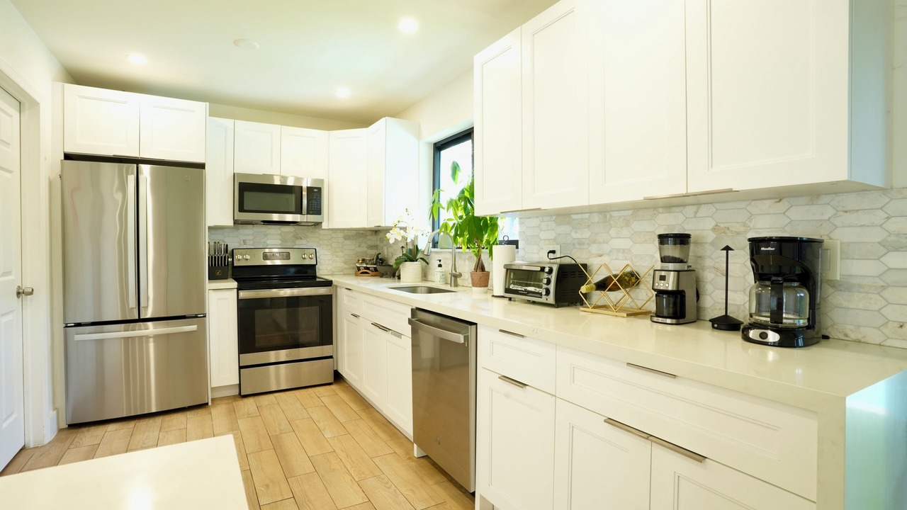 Photo of Kitchen in North Central Hollywood