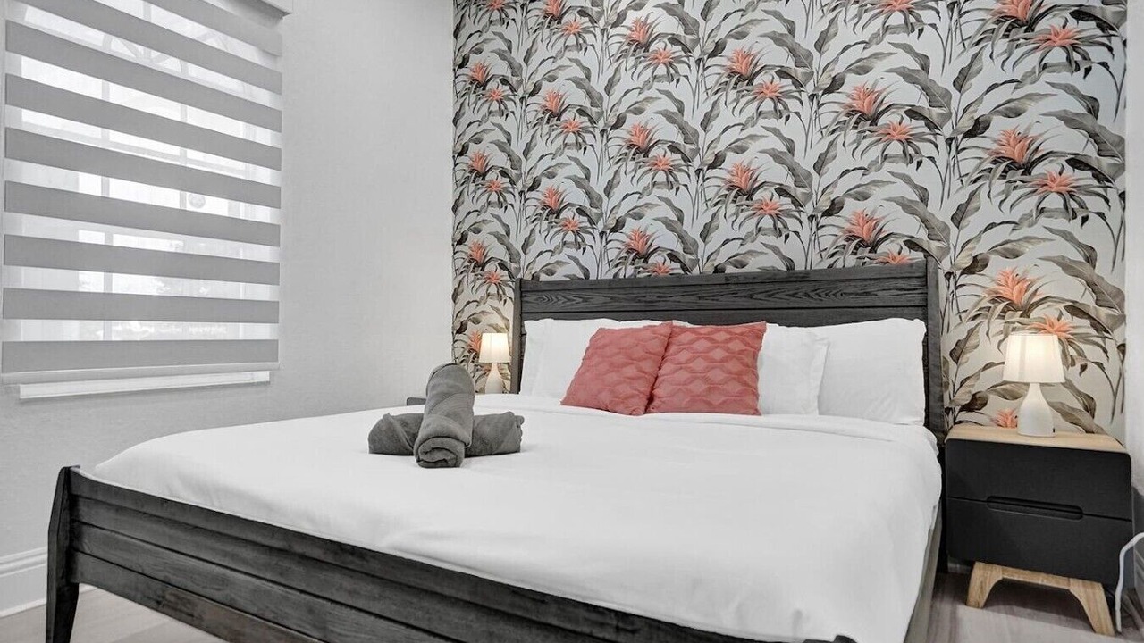 Photo of Bedroom in Davie