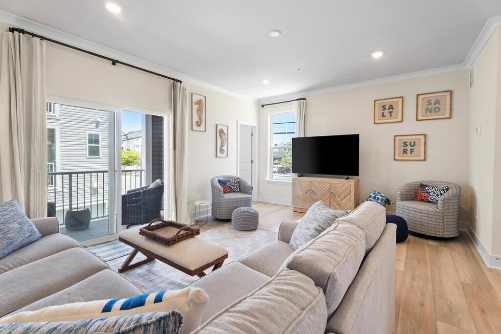 Photo of Livingroom in Caine Woods