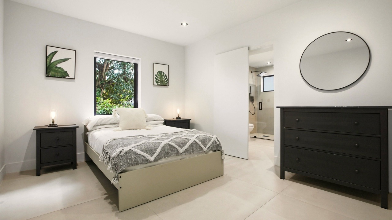 Photo of Bedroom in Golden Glades