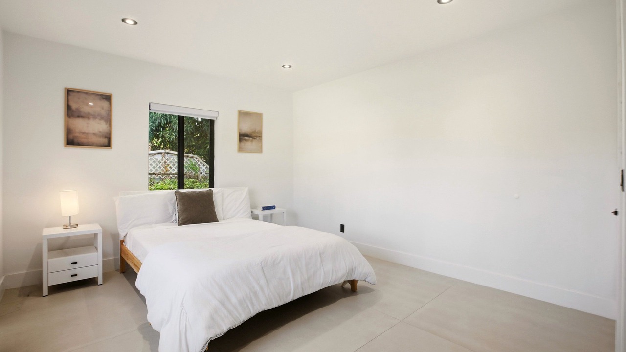 Photo of Bedroom in Golden Glades