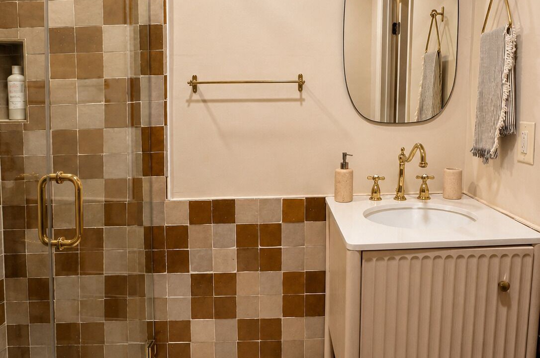 Photo of Bathroom in Round Top