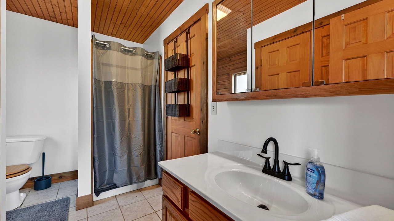 Photo of Bathroom in Rileyville