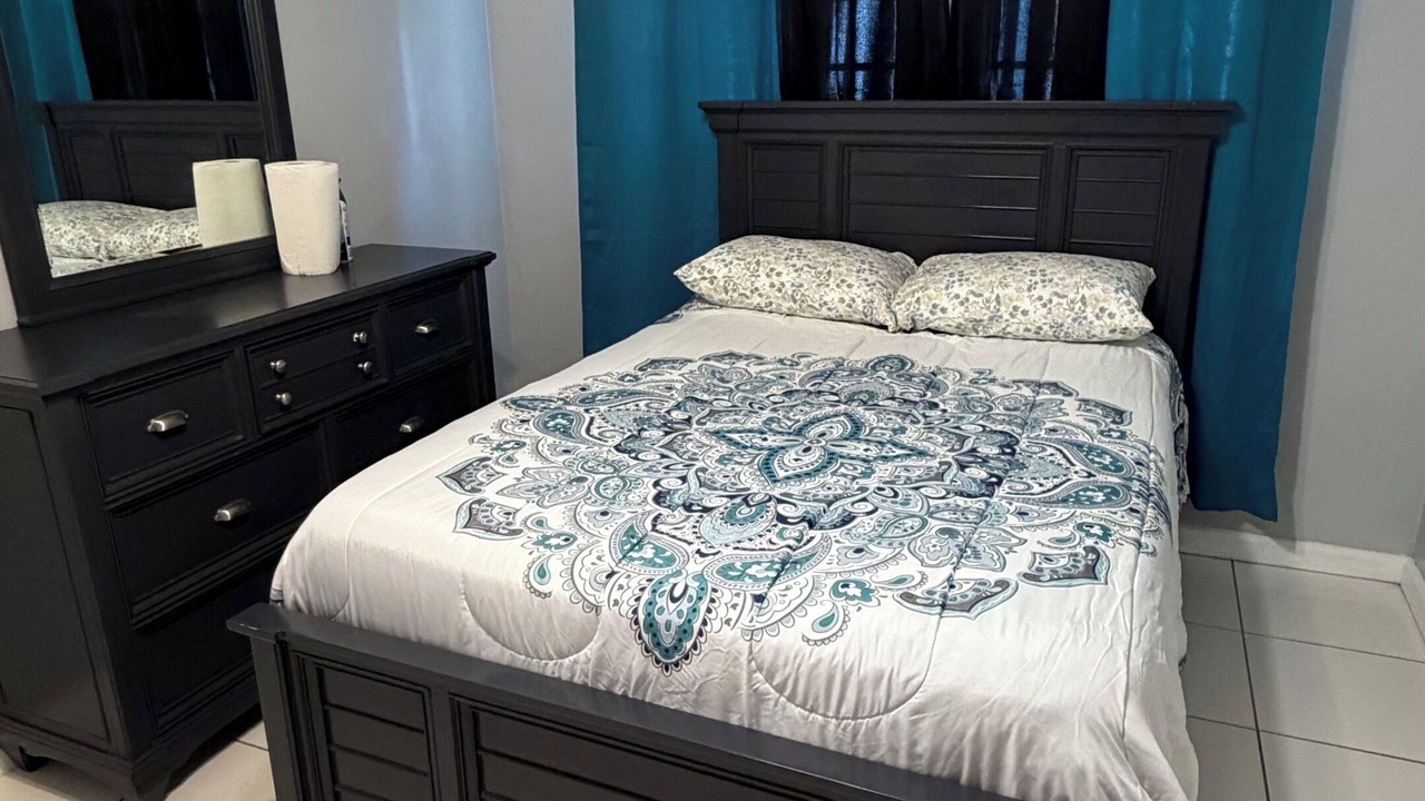 Photo of Bedroom in Miramar